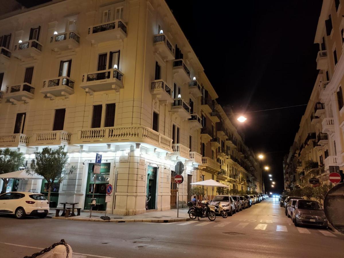 Appartamento Con Cortile A 30 Mt. Dal Mare Bari Exterior photo